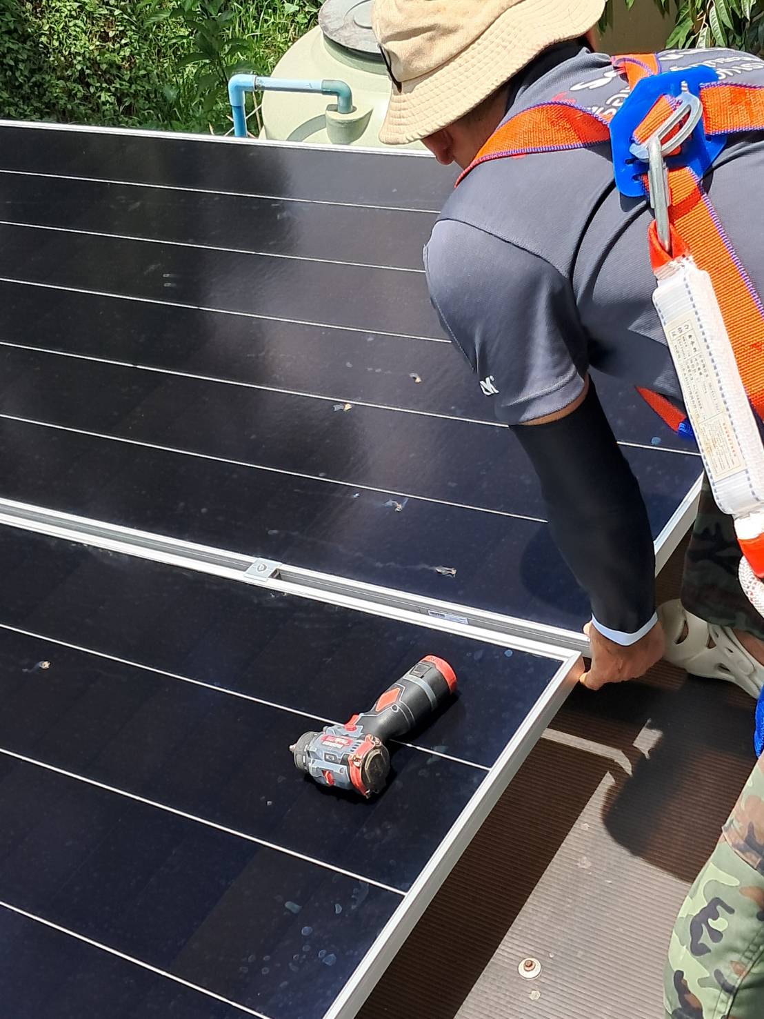 แอร์โซล่าเซลล์ (Solar Hybrid Air) - ติดตั้งระบบแอร์โซล่าเซลล์