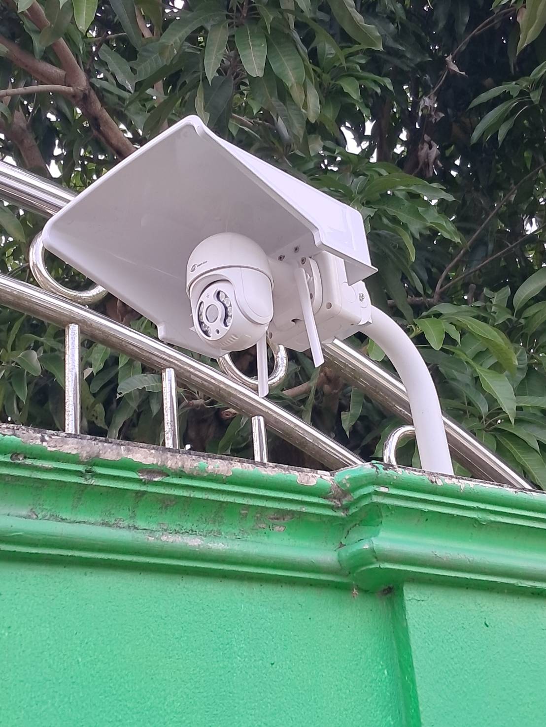 ระบบกล้องวงจรปิด (CCTV) & ประตูรีโมท - เดินสายสัญญาณกล้องวงจรปิดรอบอาคาร