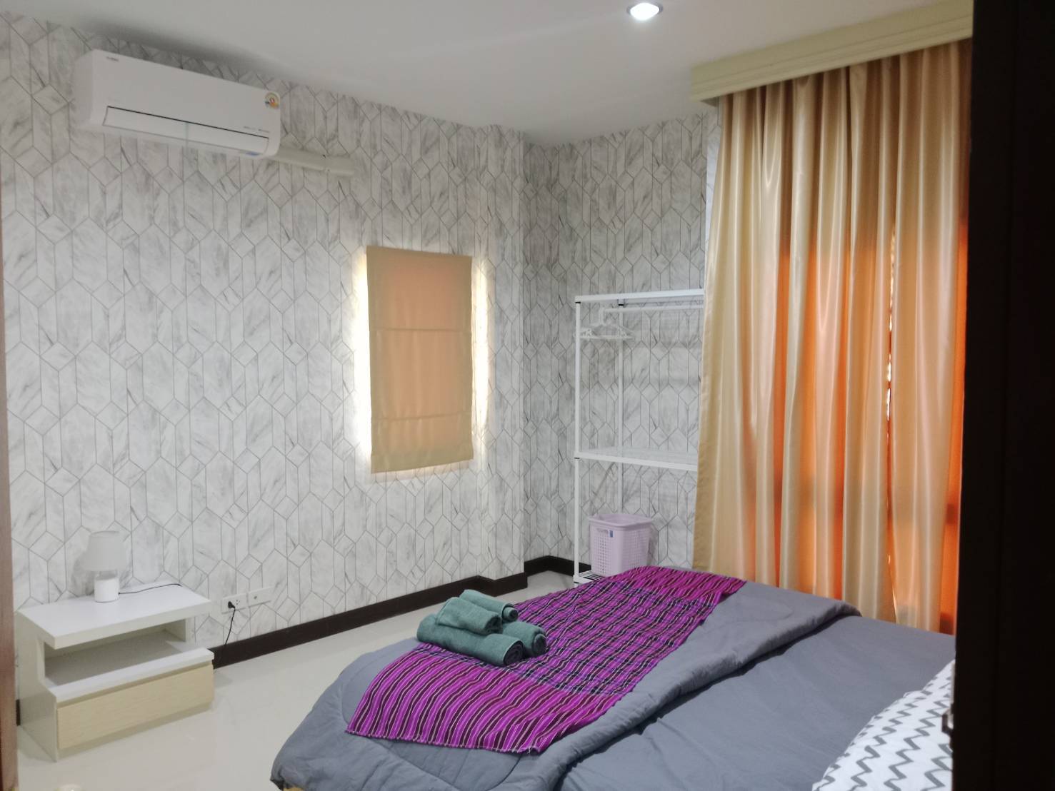 Bedroom 3 interior detail