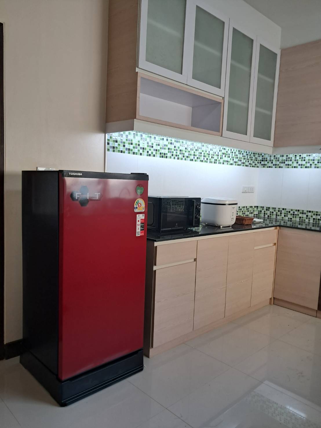 Fully equipped kitchen with essential cookware